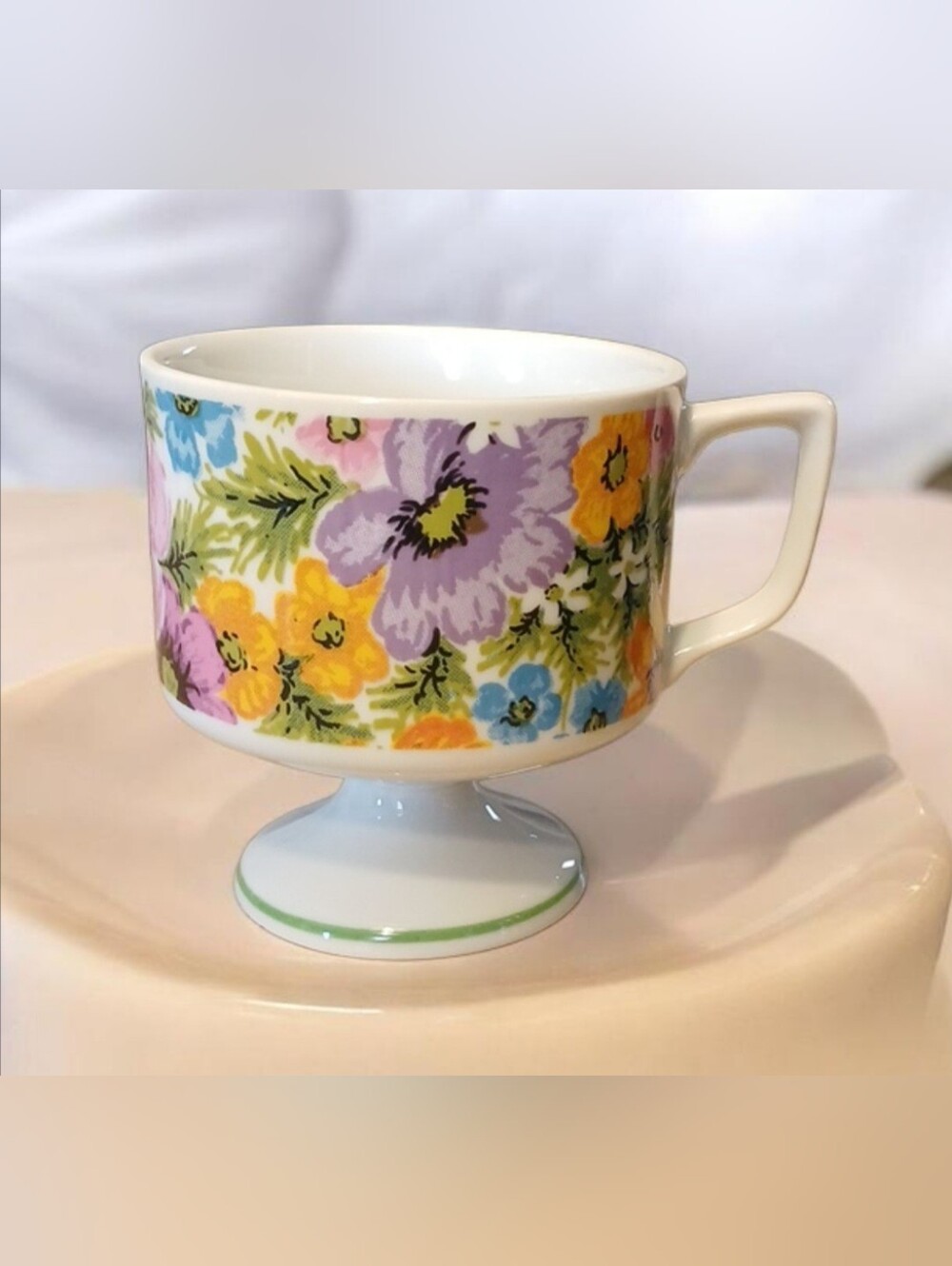 Pedestal Japanese Mug